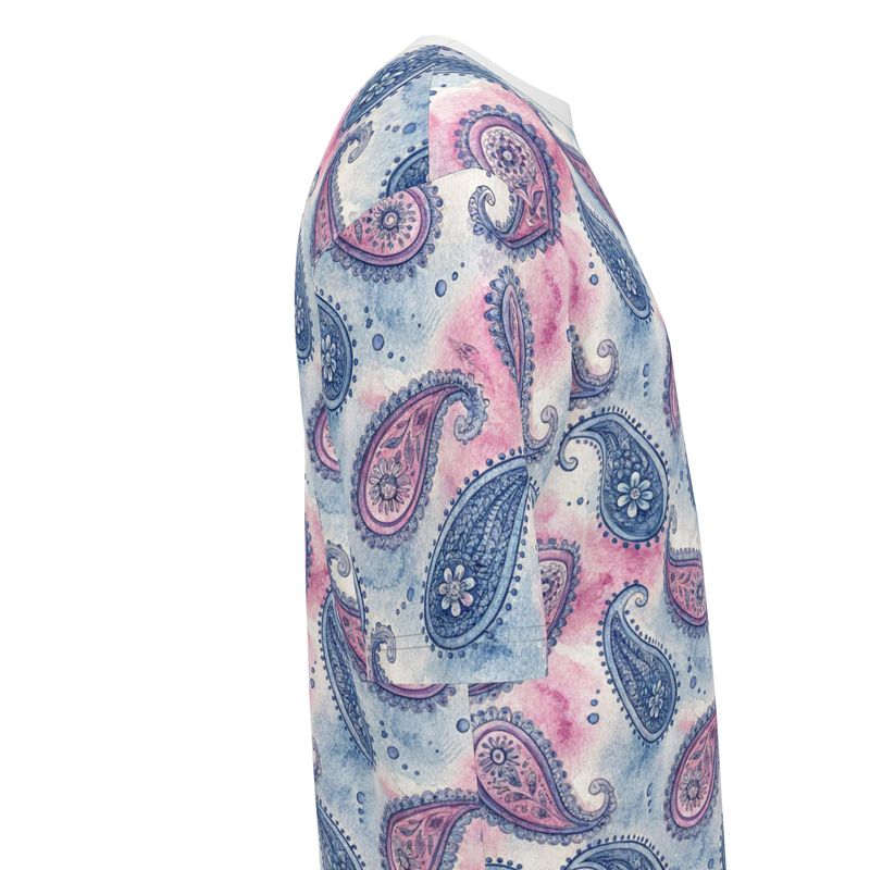 Oversized T-shirt paisley design